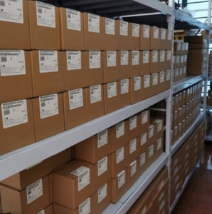 Yeni AB orijinal 1734-OB8S PLC programlanabilir kontrolörleri iletişim modülü stokta dokunmatik ekran 1734OB8S - Product Image 5
