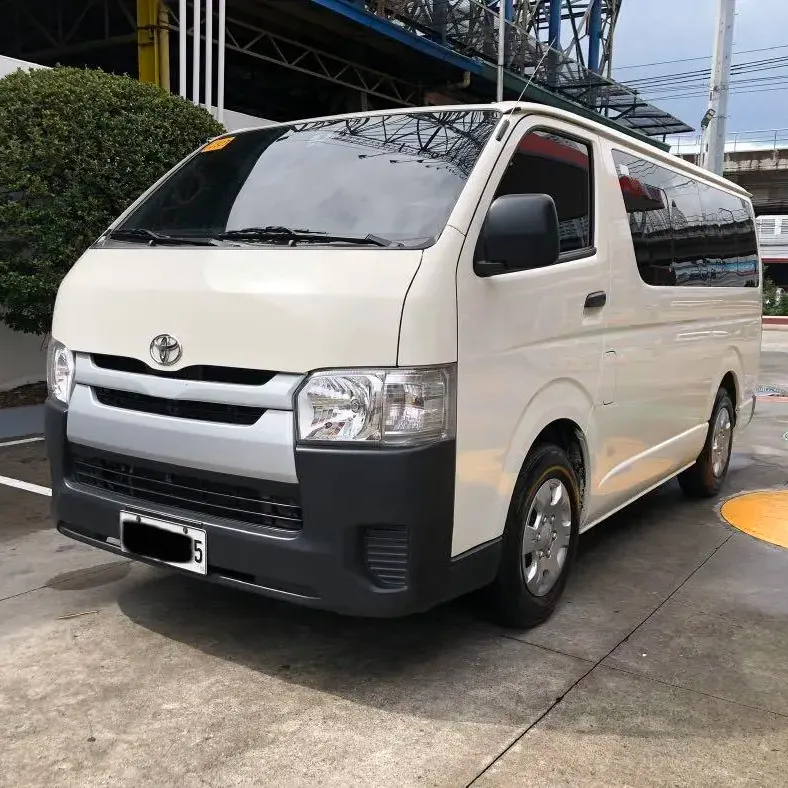 ใช้ค่อนข้างสะอาด2015 15ที่นั่ง HIACE MINI BUS