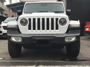 USED 2018 Wrangler <strong>Jeep</strong> Sahara 4x4 <strong>White</strong> Color Ready for Shipping. - Product Image 2