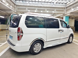 HYUN_DAI GRAND STAREX 2021, grande fourgonnette de transport de passagers, intérieur spacieux, minibus, espace de chargement spacieux, transport familial, transport de personnes, généreux - Product Image 2