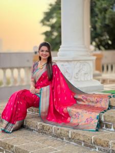 Zari ile yeni yumuşak ipek saree <span class=keywords><strong>brocket</strong></span> sınır Pethani saree koleksiyonu giyen