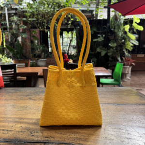 Saco De Praia Bolsa Tecida Nova Moda Elegante Compras Avaliação Textura Única Handmade Plástico Reciclado Da Indonésia - Product Image 6