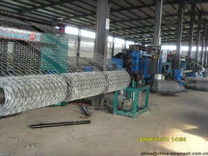 XBY wettbewerbs fähiger Preis Fabrik 1*1*1m Sechs kant draht netz Verzinktes Sechs kant draht netz zum Verkauf