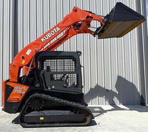 2018クボタSVL75-2コンパクトトラックローダー、74 HPディーゼルエンジン、オープンROPS標準フロー補助ボブキャットスキッドステアを購入