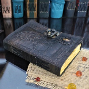 龙之城龙男女皮革日记本龙笔记本素描本带锁Dnd Deckle边缘纸