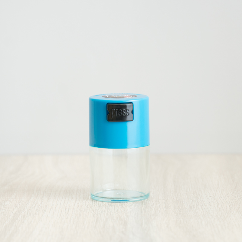 Couvercle bleu clair + transparent