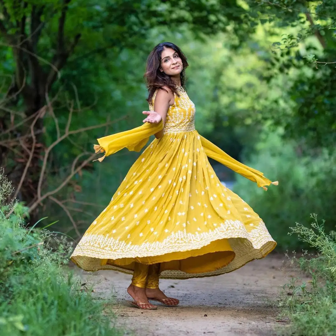 Ropa de boda de último diseñador, traje largo DE TRABAJO Bordado de hilo de algodón, Georgette, paquistaní, Anarkali, India, precio bajo