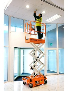 Skyjack Elétrico Scissor Carrinho De Elevação <span class=keywords><strong>Manual</strong></span> Plataforma Aérea Hidráulica Móvel Picker Cereja Homem Levantador Bomba Levantador De Construção