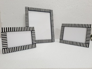 Hot Selling Hand Made Resin Black &amp; White Stripe Pattern Picture Photo <strong>Frame</strong> Set for Home Decor &amp; Table Top <strong>by</strong> Craft Emporium
