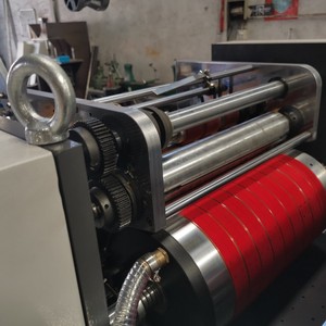 段ボール箱マシンカートンプラスチック窓ラミネート印刷機全自動クラフト紙熱PVC OPP BOPP