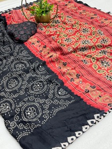 Kalamkari Bandhej Vol 8 Heritage & Royal Look Pure Moss Kalamkari Saree with <span class=keywords><strong>Super</strong></span> Mirror Work