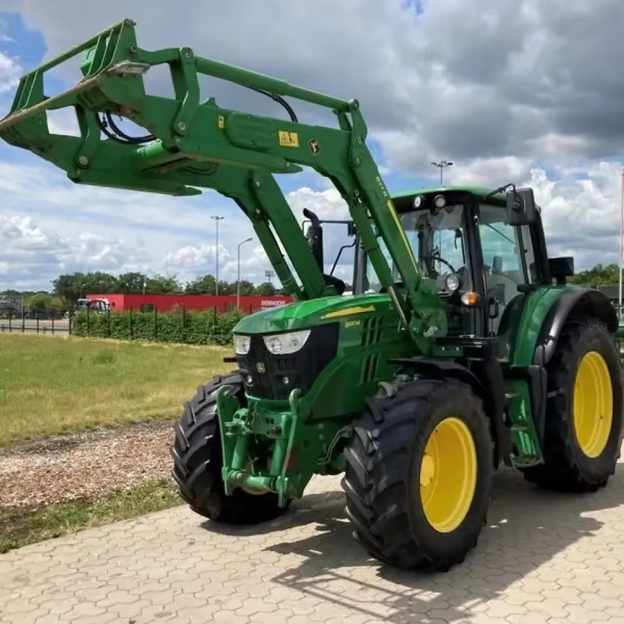 Tractor agrícola John Deeree de nuevo diseño muy limpio con cargador frontal