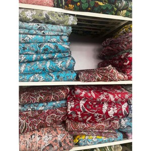 优质材料花卉设计100% 棉手块印花和服罗布面料服装手块Jaipuri Sanganeri印花