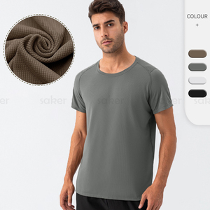 通気性のあるメンズクルーネックスポーツショーツスリーブTシャツランニング高品質フィットホワイトブランクプレーンメンズTシャツ