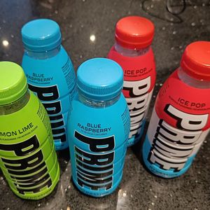 プライムエナジードリンク/PRIMEハイドレーションドリンクKSI xローガンポール (500ml) 卸売販売