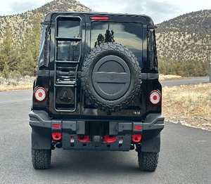 2024 I <strong>N</strong> E O <strong>S</strong> Grenadierr Fieldmasteer Edition <strong>Turbo</strong> 6-Cylinder, Full-Time 4WD, Locking Center Differential - Product Image 3