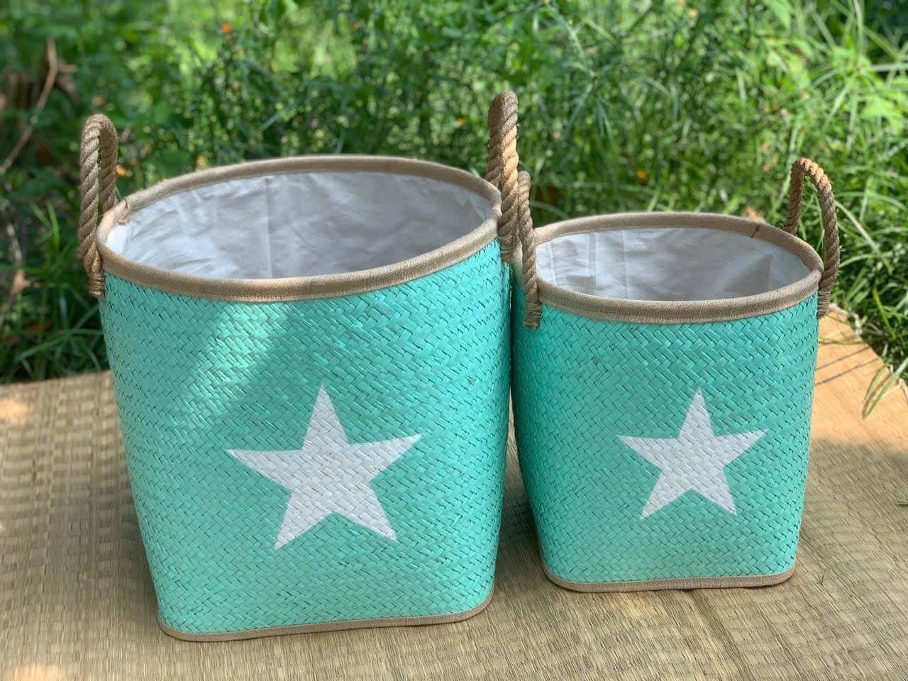 สีเขียวอ่อน