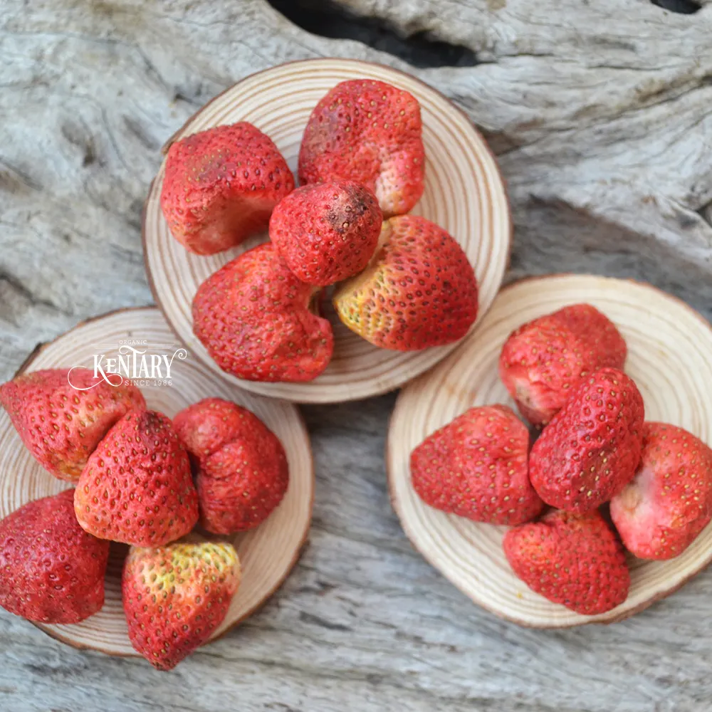 Fraise lyophilisée Production de fruits de haute qualité Made in VietNam pour Gâteaux Vegan Meilleur prix sans conservateurs et sans OGM