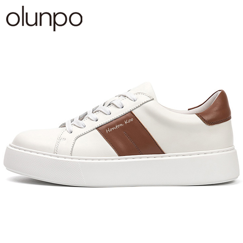 สีขาวสีน้ำตาล