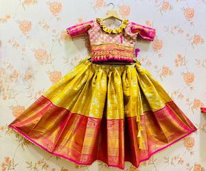 儿童<span class=keywords><strong>Lehenga</strong></span> Choli在印度以批发价在线销售