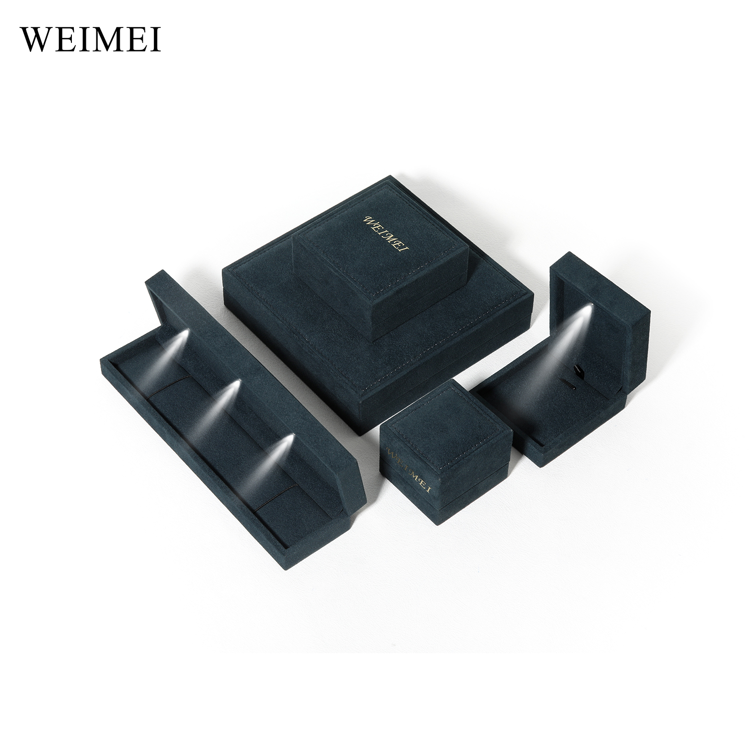 Ensemble bleu foncé
