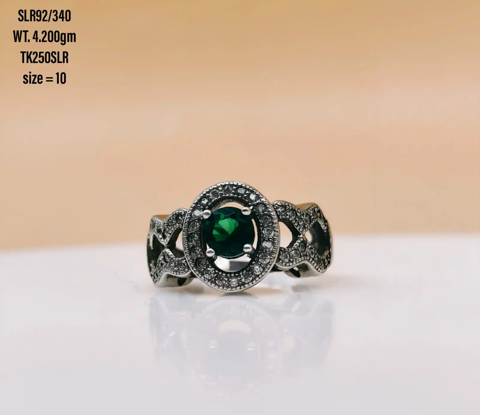 2023 Populaire Nieuwe Design Mode 925 Sterling Verzilverde Groene Edelsteen Studs Ring Voor Vrouwen
