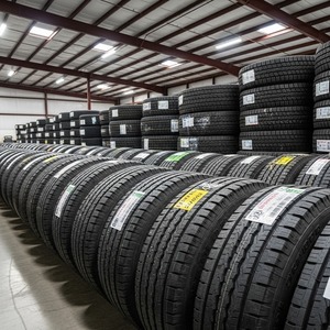 LT27570R18 tüm sezon kamyonet lastikleri ile istikrarlı temas yama ve güvenli sürüş için optimize sırt - Product Image 4