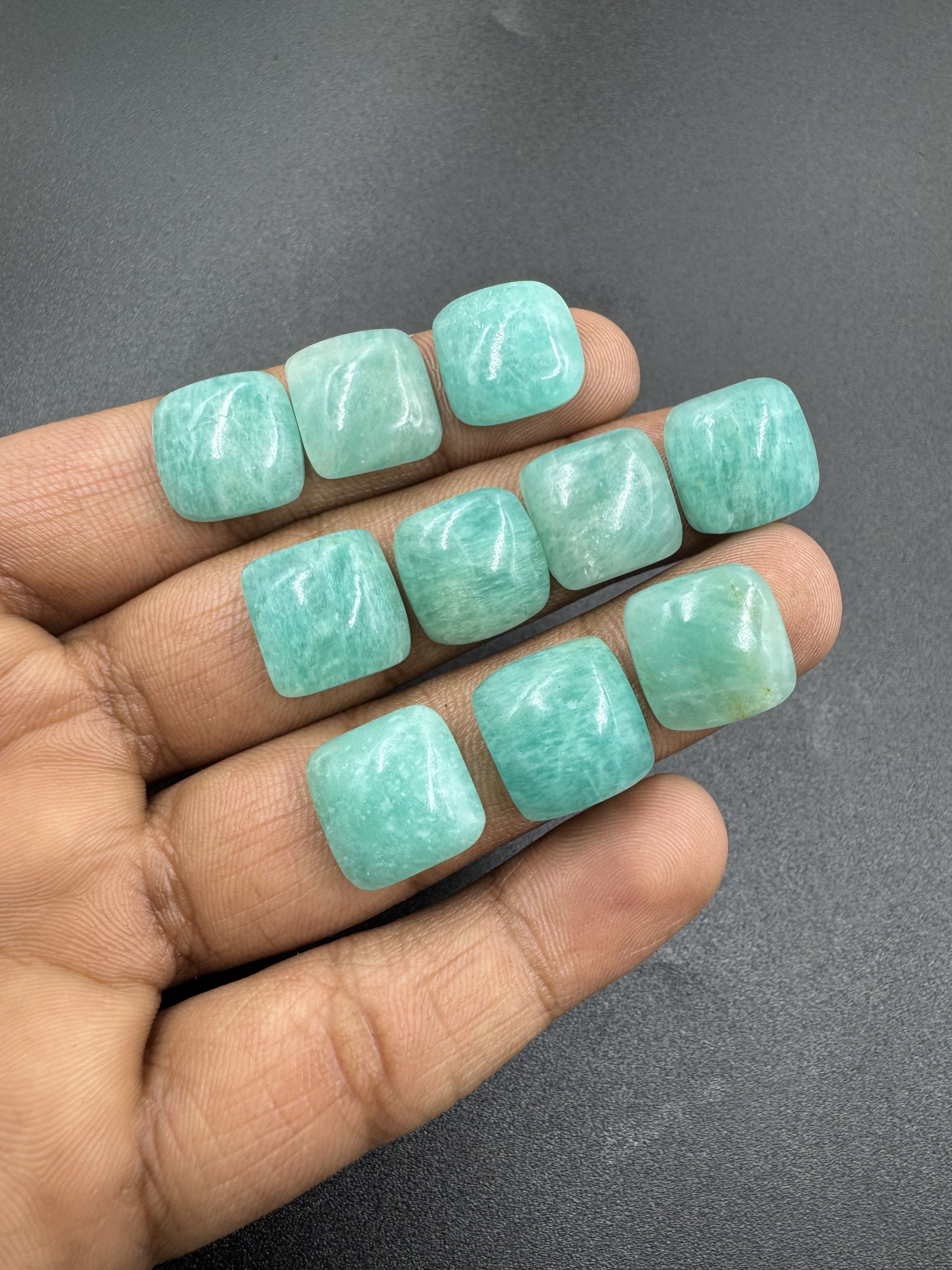 สีเขียว
