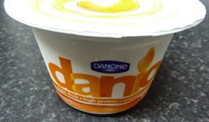 DANONE Danino Go yoğurt için 3.25% M.F. Antioksidanlar ve koyucular tropikal meyve aroması açısından içilebilir zengin