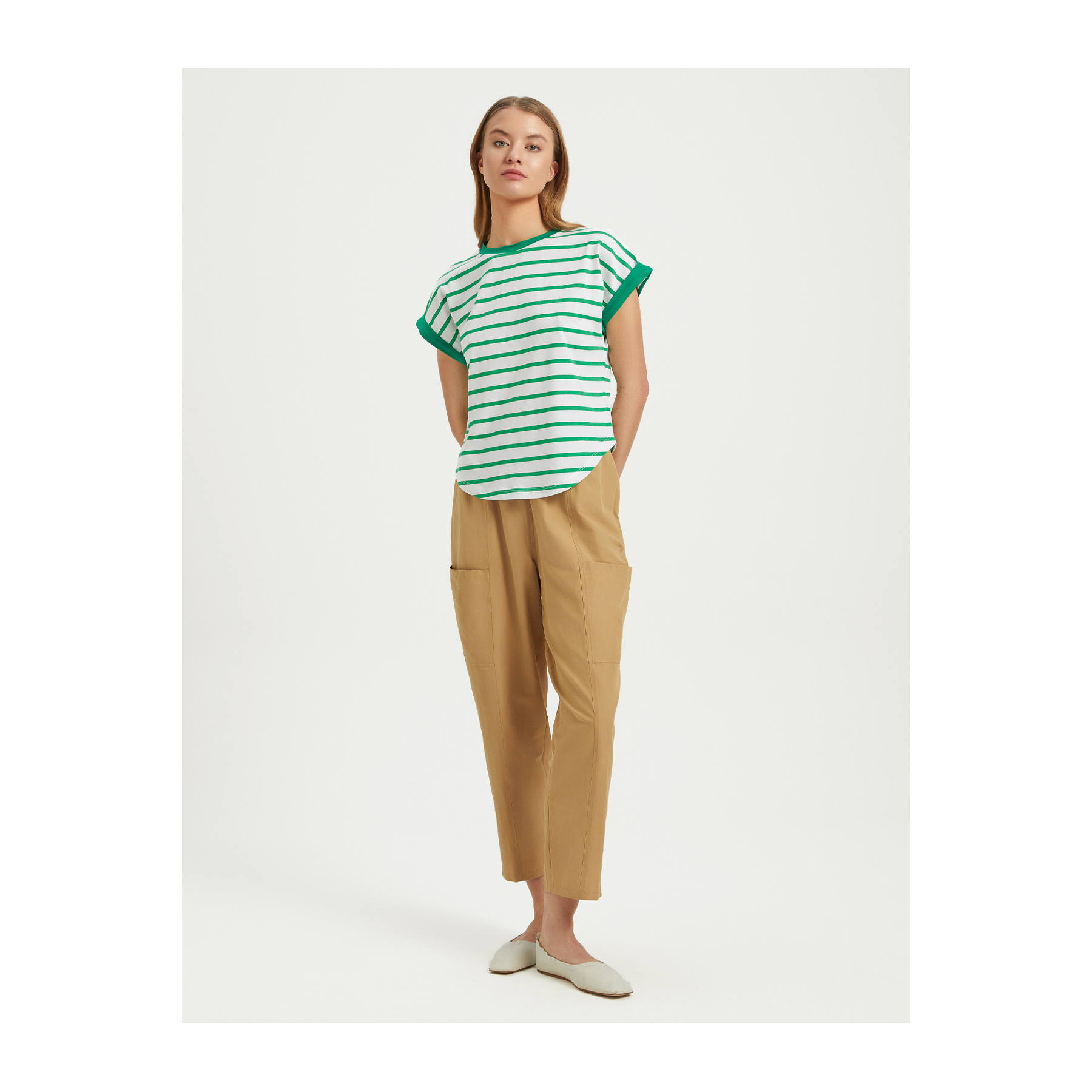 GREEN