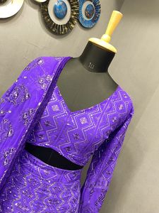 เปิดเผยเสน่ห์ของประเพณีด้วยคอลเลกชัน lehenga choli ที่สวยงามของเราที่ออกแบบมาเพื่อทำให้คุณเปล่งประกายในทุกเหตุการณ์ - Product Image 2