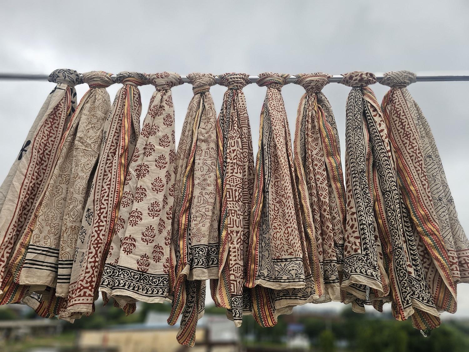 เช่นเดียวกับรูปภาพ