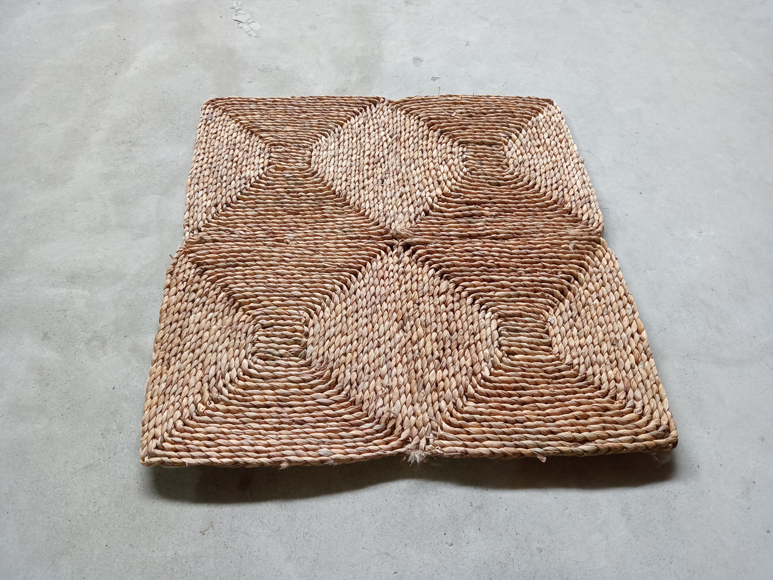 สีน้ำตาล