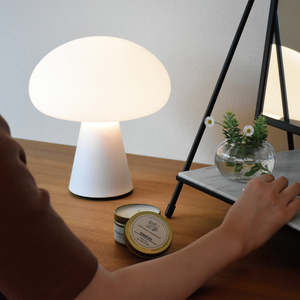 Có thể sạc lại Led ba màu Nấm Ánh sáng ban đêm bảo vệ mắt cho phòng khách nghiên cứu phòng ngủ đèn bàn với vô cấp mờ - Product Image 1