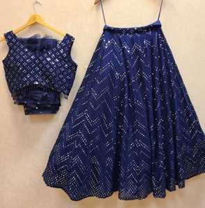 民族女士美丽柔软的杜拉真丝<span class=keywords><strong>Lehenga</strong></span> Choli带箔纸工作全伞外观<span class=keywords><strong>lehenga</strong></span>有多种颜色可供选择