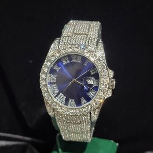 יוקרה כחול חוגה רומאית Moissanite יהלום משובץ שעון יד בסגנון היפ הופ עם תאריך תצוגה מדמה