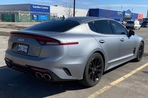 2023 Kiaa Stingeer Trribute Edition AWWD限定AWWD Sporrt Sedaan、368 HP、Trrackモード、Laaunchコントロール
