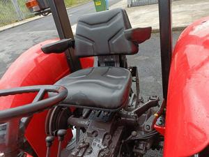 マッセイファーガソン240自動ホイールトラクター20HP-100HPロングサービス寿命2WD 4WDオプションエンジンモーターポンプギアボックス