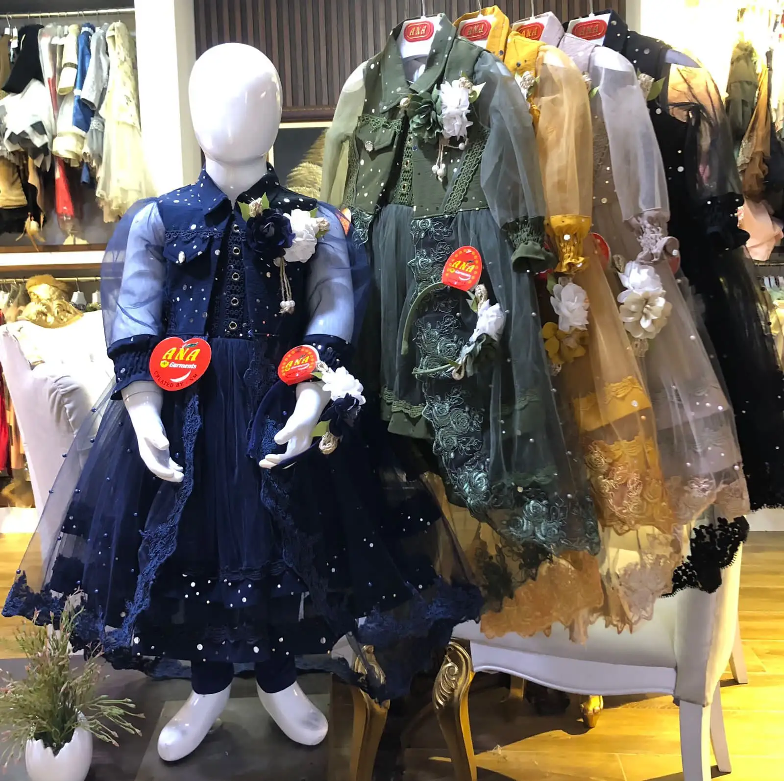 2023 özel kıyafeti büyük rop bebek kız pembe çiçek Frocks tasarımlar kızlar için pullu çiçek elbise/maskeli balo elbiseleri bebek kızlar için