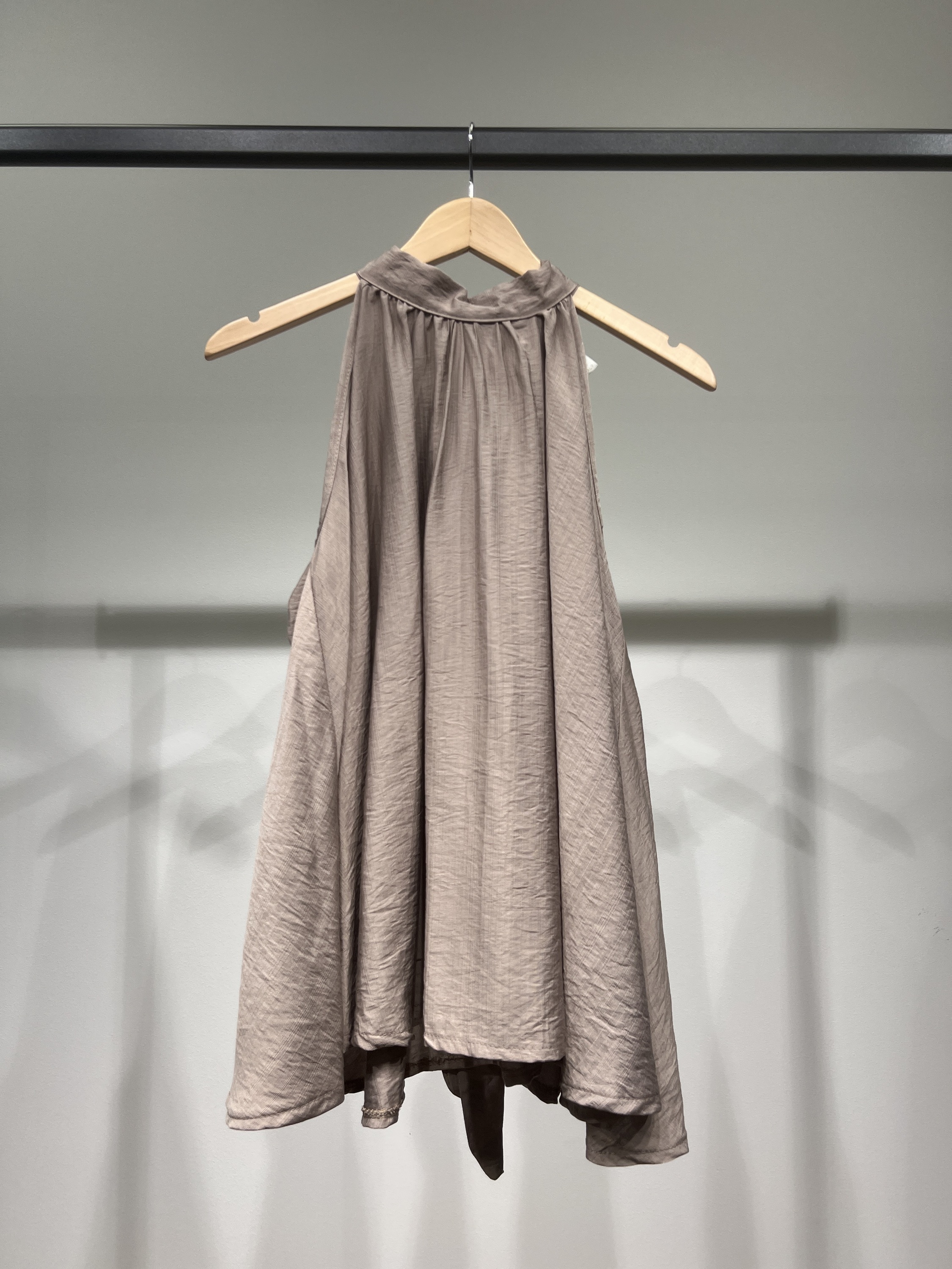 Taupe