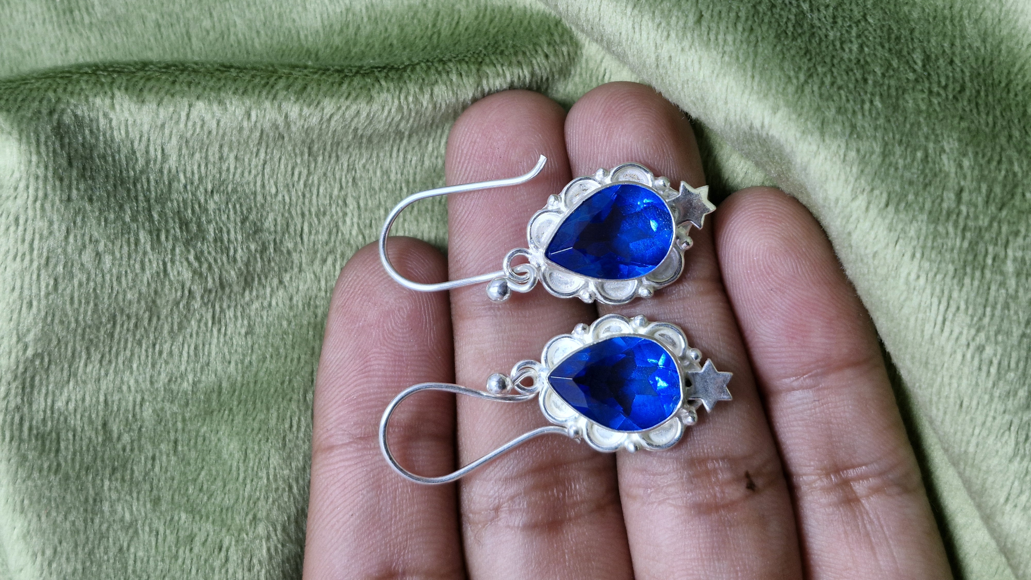 สีดำ