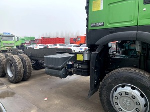 二手牵引车H-OWO 371 6x4 10惠勒二手拖车头二手牵引车