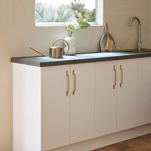 Nicocabinet Minimalist özel beyaz katı ahşap mutfak dolapları katiyen mermer tezgah paslanmaz çelik lavabo büyük depolama alanı