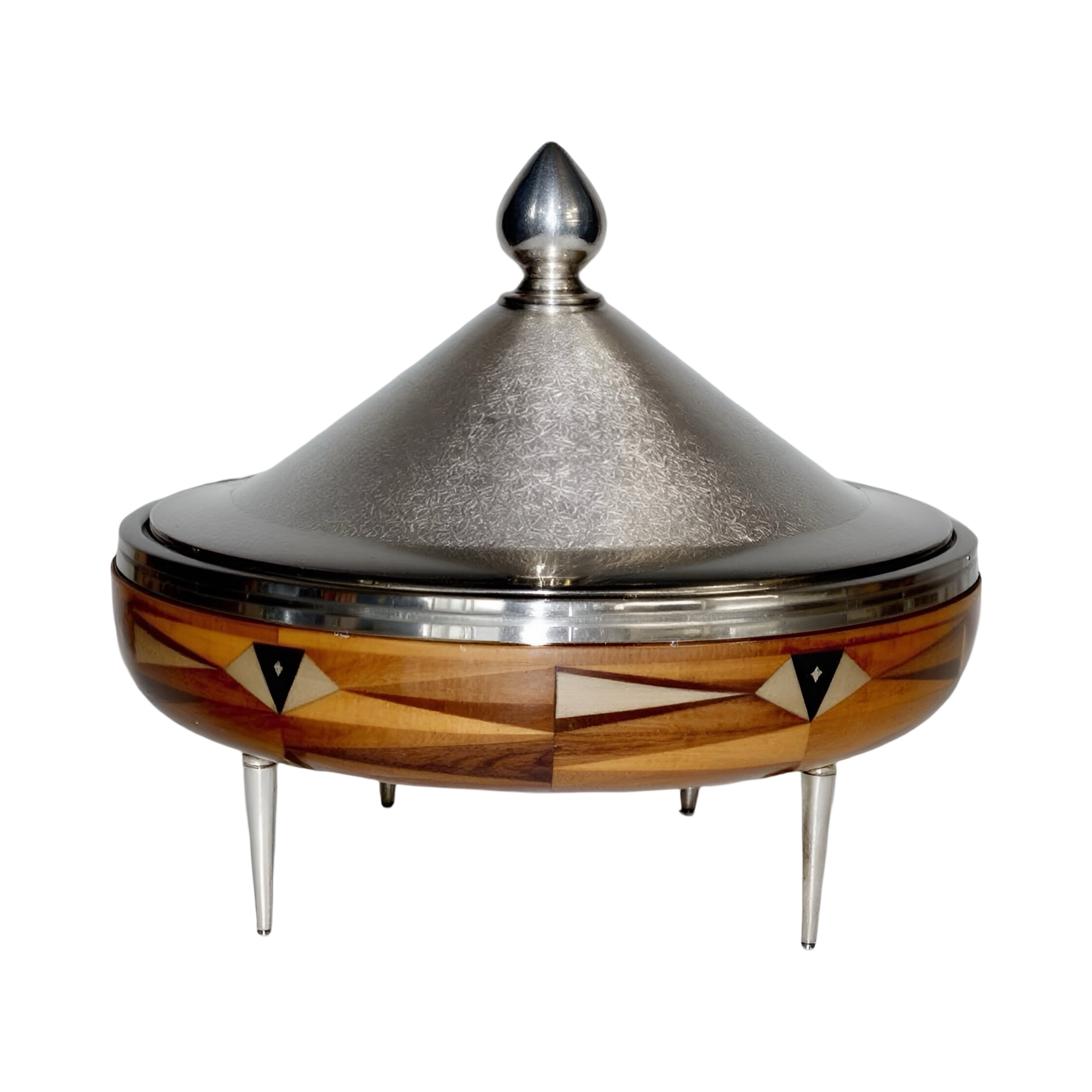 สีน้ำตาล