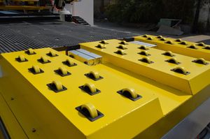 13% Descuento 1325 ATC Enrutador CNC de anidamiento de madera Máquina cortadora de anidamiento CNC Enrutador Carga y descarga