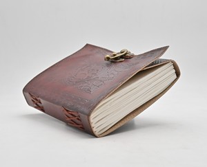 Cuaderno de cuero genuino, artesanías de la India con diseño de nudo celta, Bloc de notas diario encuadernado, 100 hojas, diario de bloqueo de latón - Product Image 5