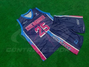 カスタムメンズメッシュパフォーマンスアスレチックバスケットボールジャージ & ショーツセット昇華チーム名プリントユニフォーム