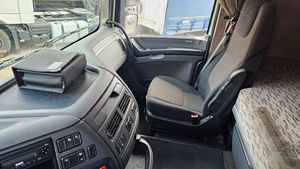 2014 D AF XF 460 <span class=keywords><strong>6X2</strong></span>ピックアップEu ro-6ダイセル自動ギアボックスAWDドライブタイヤ生地シートダークACC合金フリー中古車
