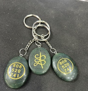<strong>Top</strong> Selling High Quality Natural Green <strong>Jade</strong> Zibu Coins Key Chains Semi-Precious Stone Crafts for Gift from Soha Agate