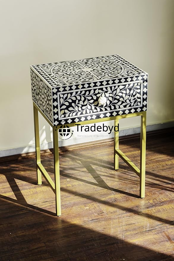 Available in different Colors